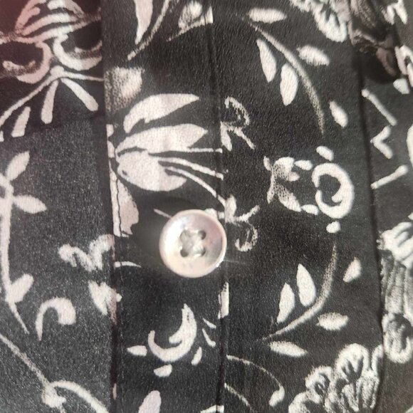 Croft & Borrow Roll Tab Long Sleeve Button Down Damask Pattern Top Size M - Picture 8 of 8